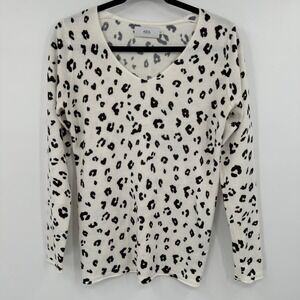 AZUL BY MOUSSY Women's Leopard Print V-Neck Long Sleeve Sweater Size‎ L